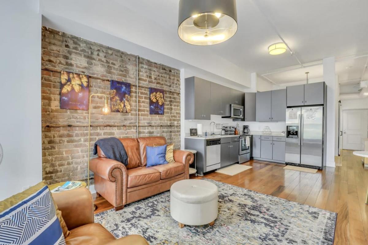 Lush Savannah Loft - Near Plant Riverside District Extérieur photo