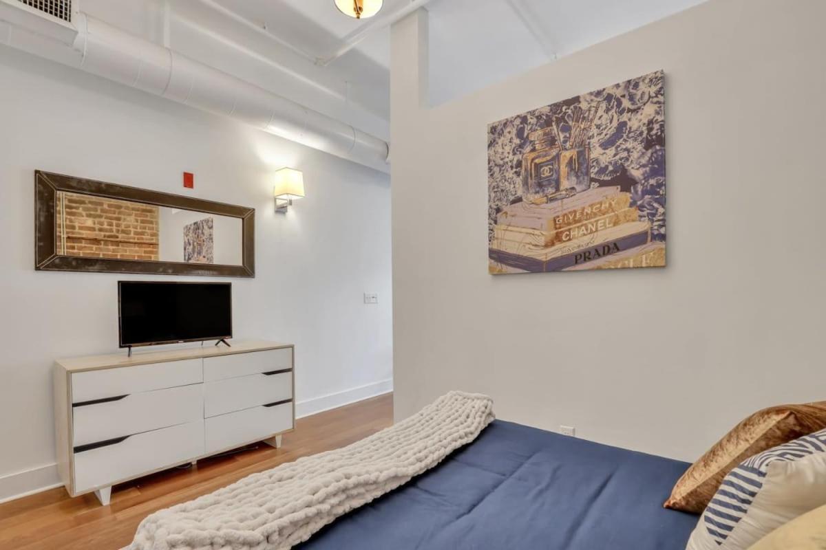 Lush Savannah Loft - Near Plant Riverside District Extérieur photo
