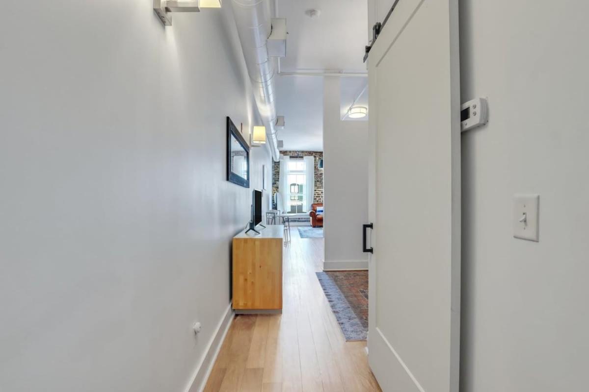 Lush Savannah Loft - Near Plant Riverside District Extérieur photo