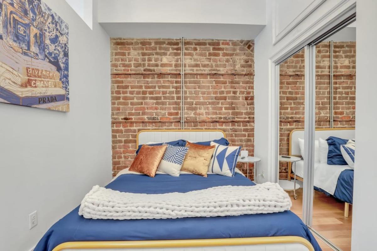 Lush Savannah Loft - Near Plant Riverside District Extérieur photo