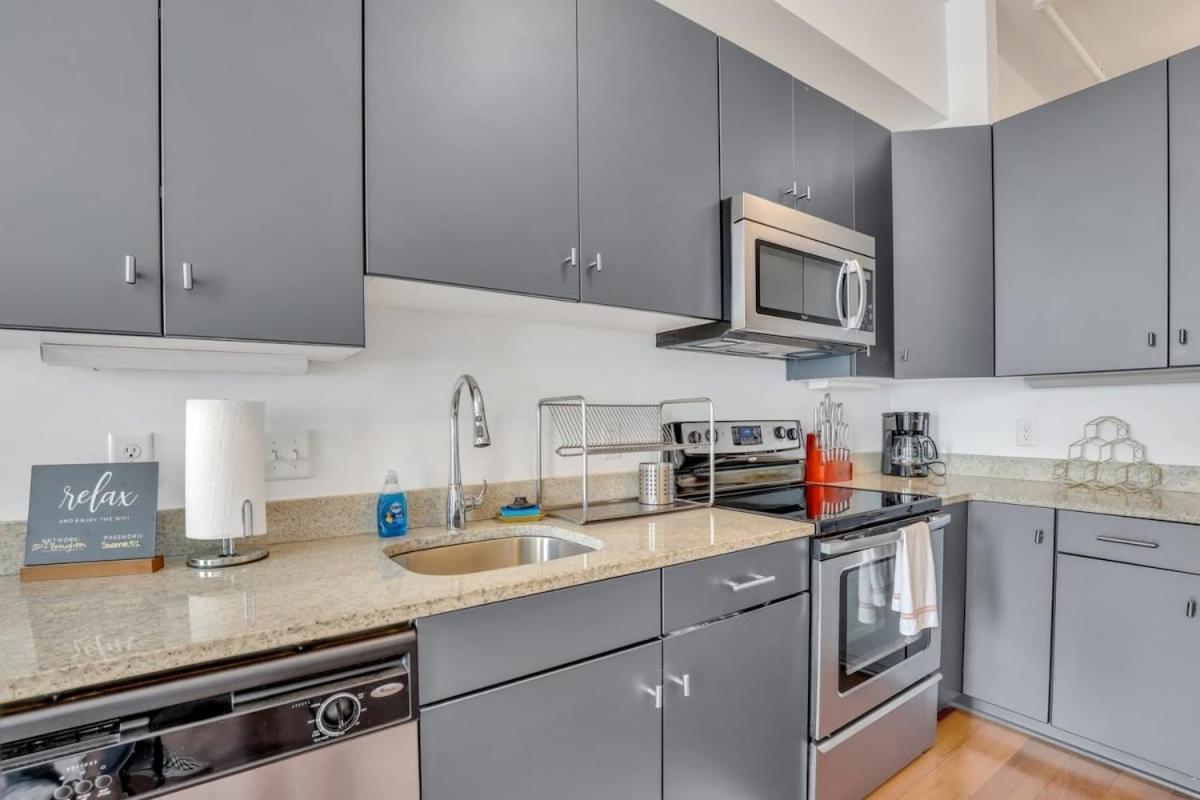 Lush Savannah Loft - Near Plant Riverside District Extérieur photo