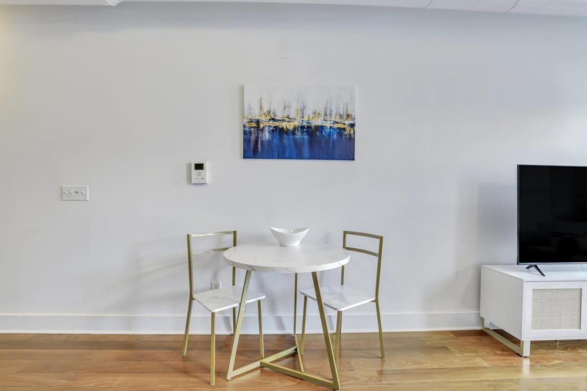 Lush Savannah Loft - Near Plant Riverside District Extérieur photo